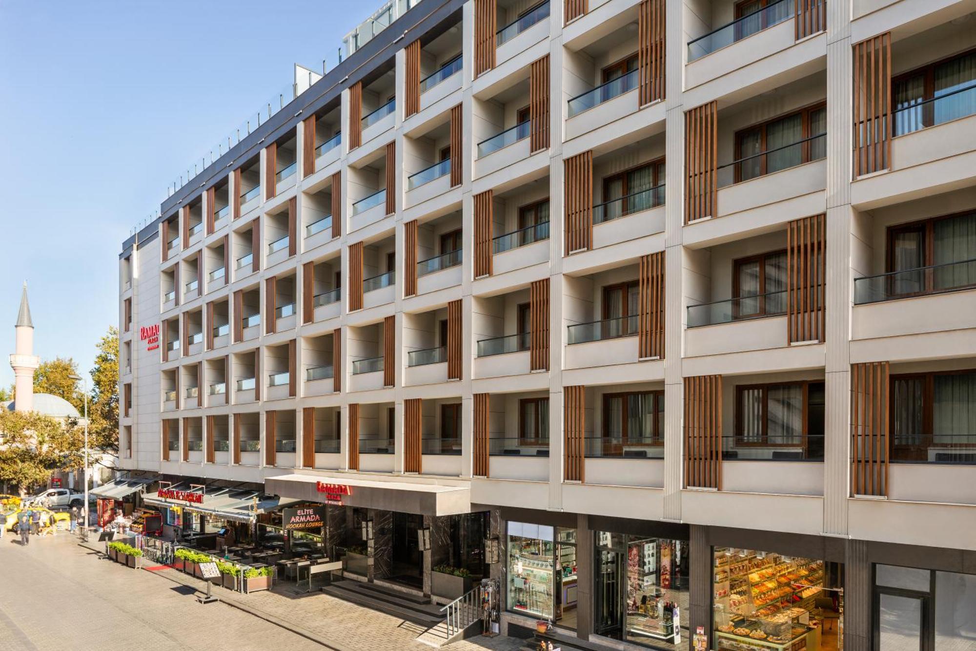 Отель Ramada Plaza Sultanahmet Стамбул Экстерьер фото